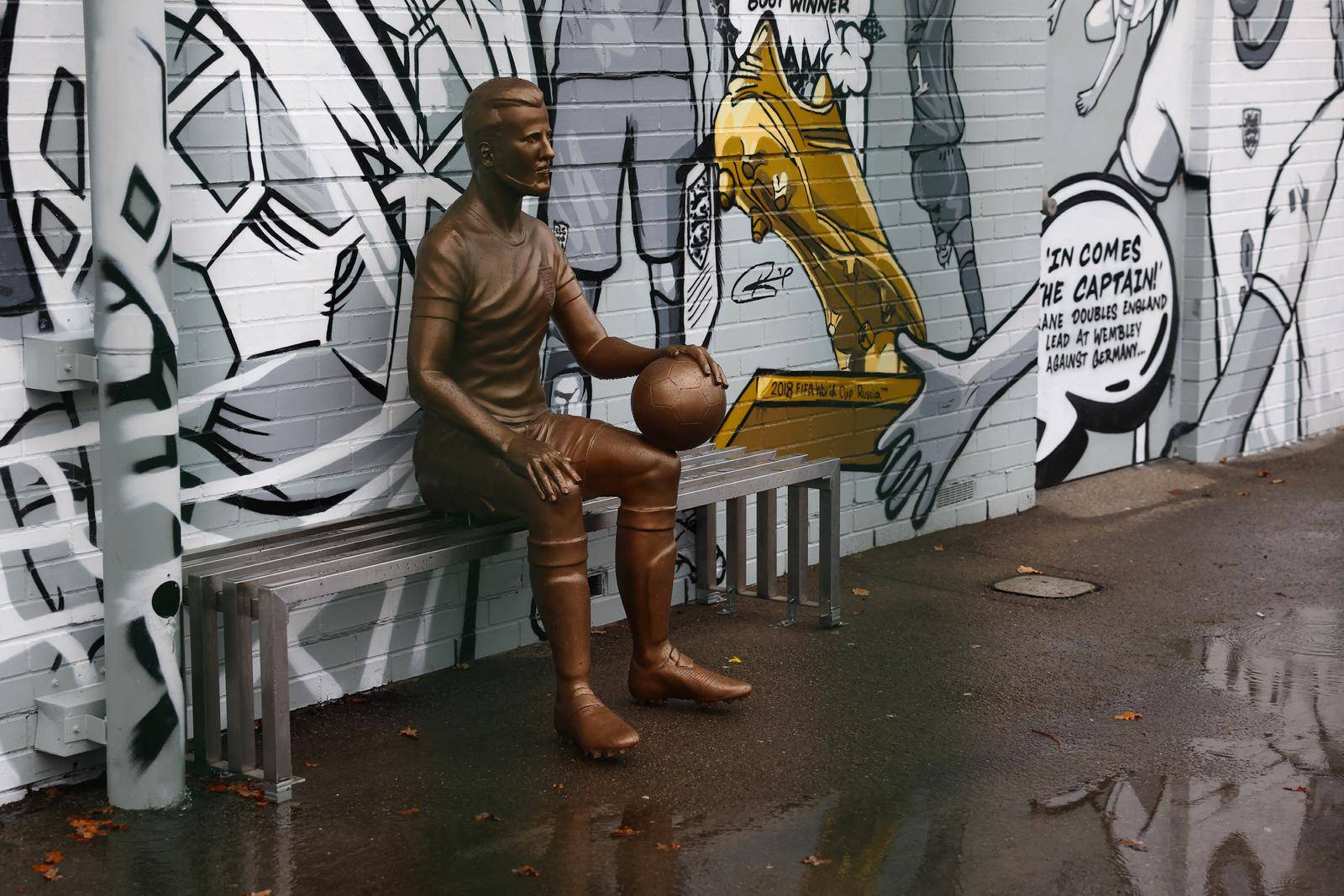 Harry Kane statue