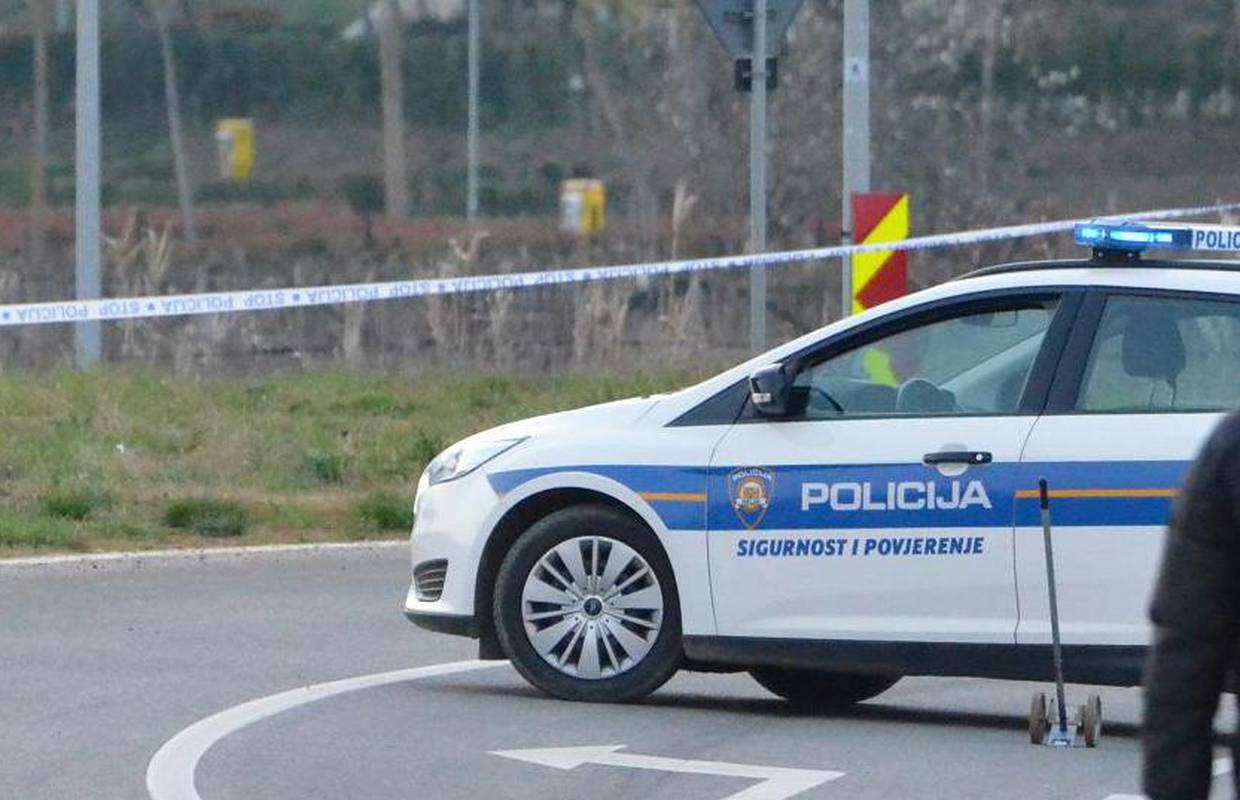 Teška nesreća kraj Cerja: U naletu auta preminuo biciklist