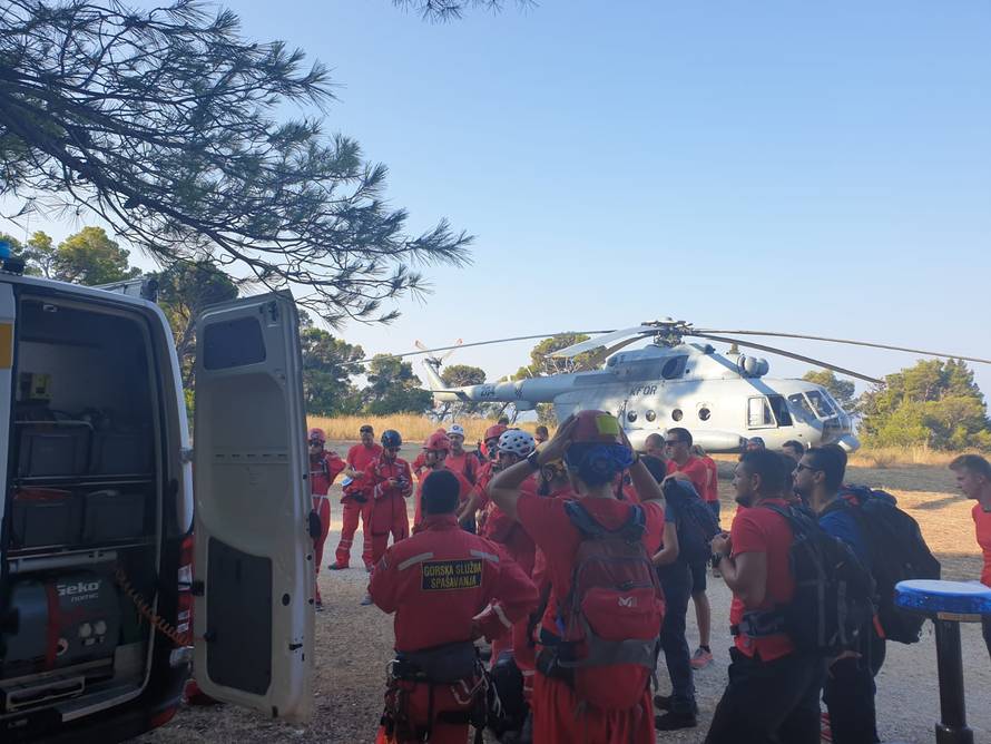 Na terenu četrdesetak ljudi: Traže Poljaka, poslao supruzi fotografiju s planine i nestao