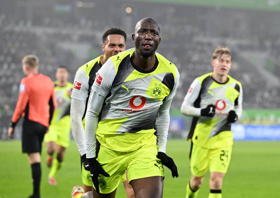 Bundesliga - VfL Wolfsburg v Borussia Dortmund