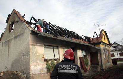 Obitelj je ostala bez kuće zbog dimnjaka koji se pregrijao