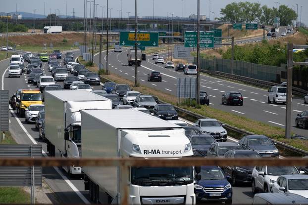 Zagreb: Gužve na naplatnoj postaji Lučko