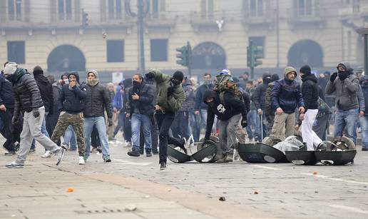 Talijanska buna: Gnjevni zbog korupcije i štednje u državi