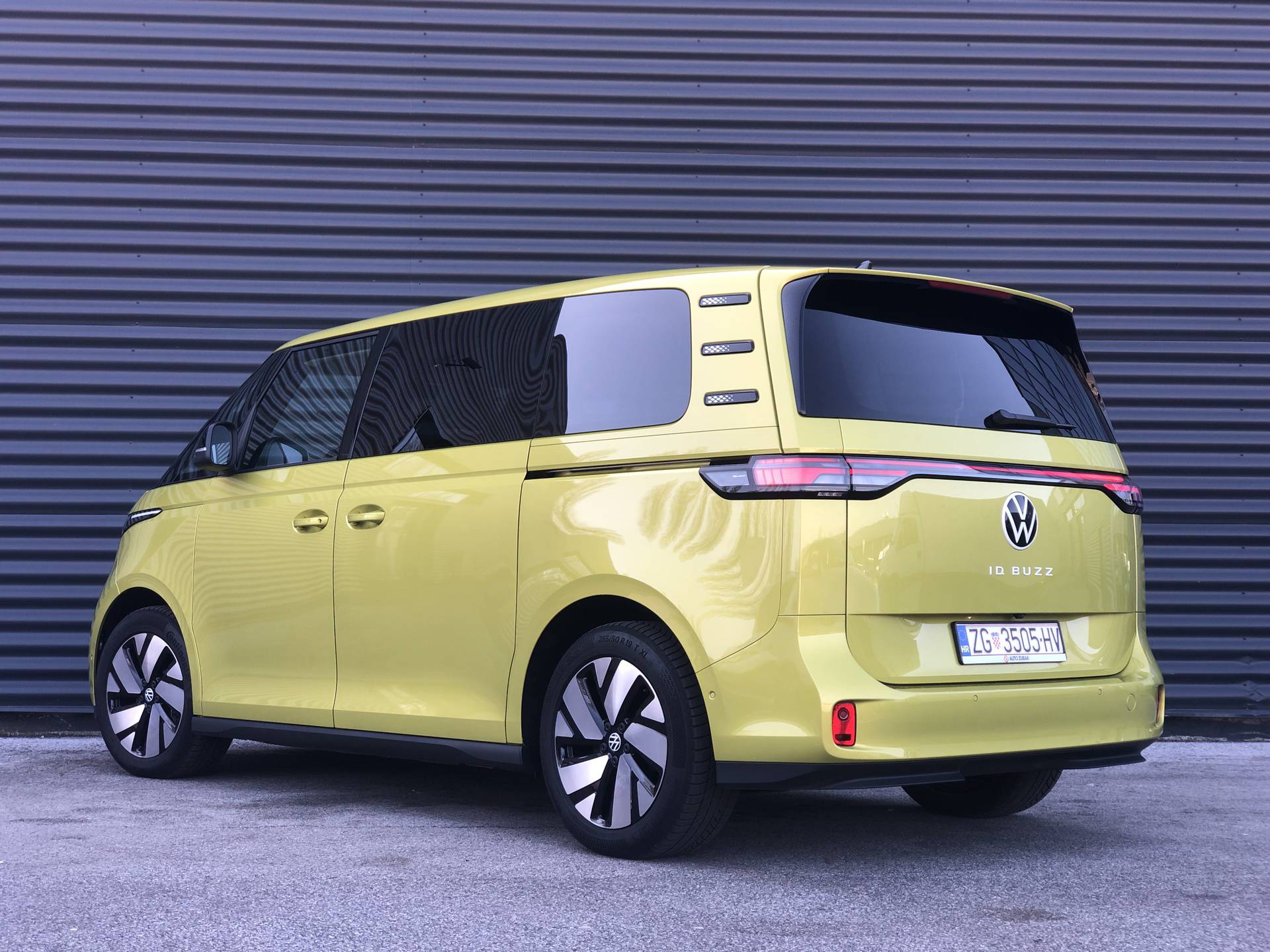 Volkswagen ID. Buzz - jedini kombi za kojim se okreću glave