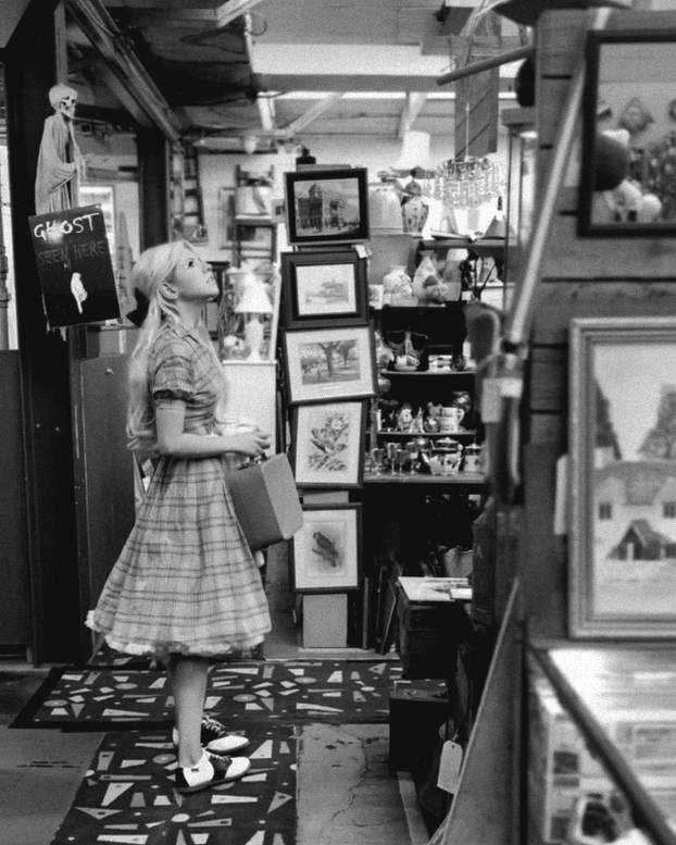 FOTO Mlada ljepotica obožava vintage stil - u retro krpicama donosi seksepil iz 1950-ih