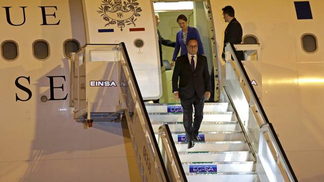 Nomalizacija odnosa: Hollande u povijesnom posjetu Kubi