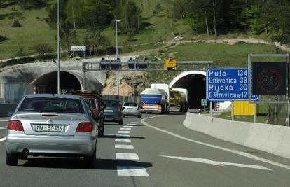 Radnici će imati produžene vikende zbog više praznika