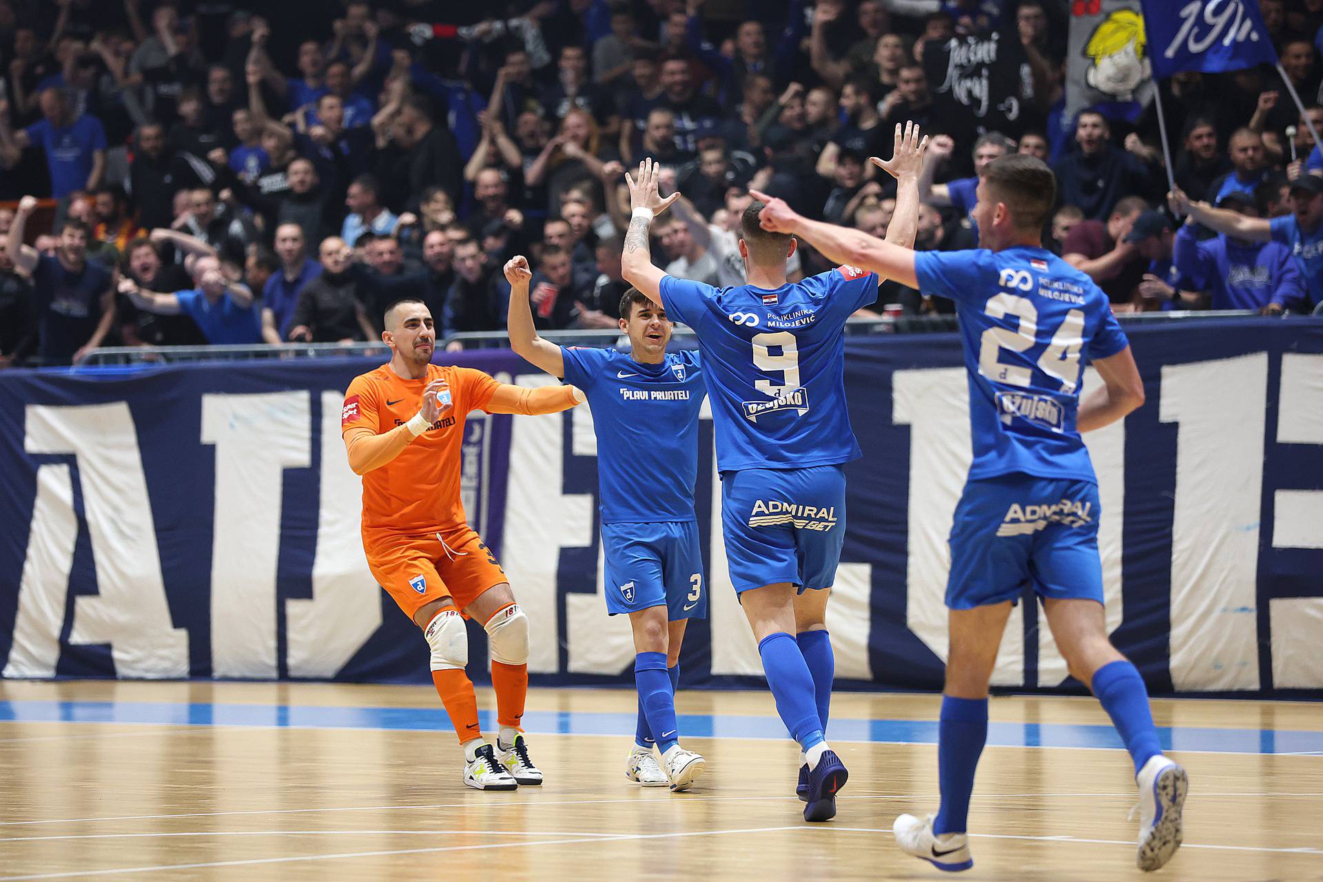 Zagreb: 3. utakmica polufinala HMNL: Futsal Dinamo - Futsal Pula