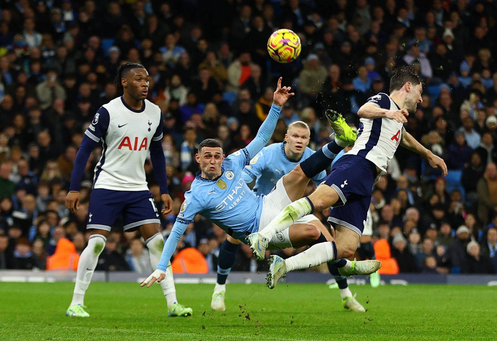 Premier League - Manchester City v Tottenham Hotspur