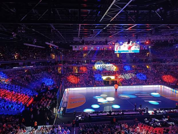 FOTO Euforija u Areni na vrhu: Pogledajte atmosferu, veliki je pljesak dočekao rukometaše