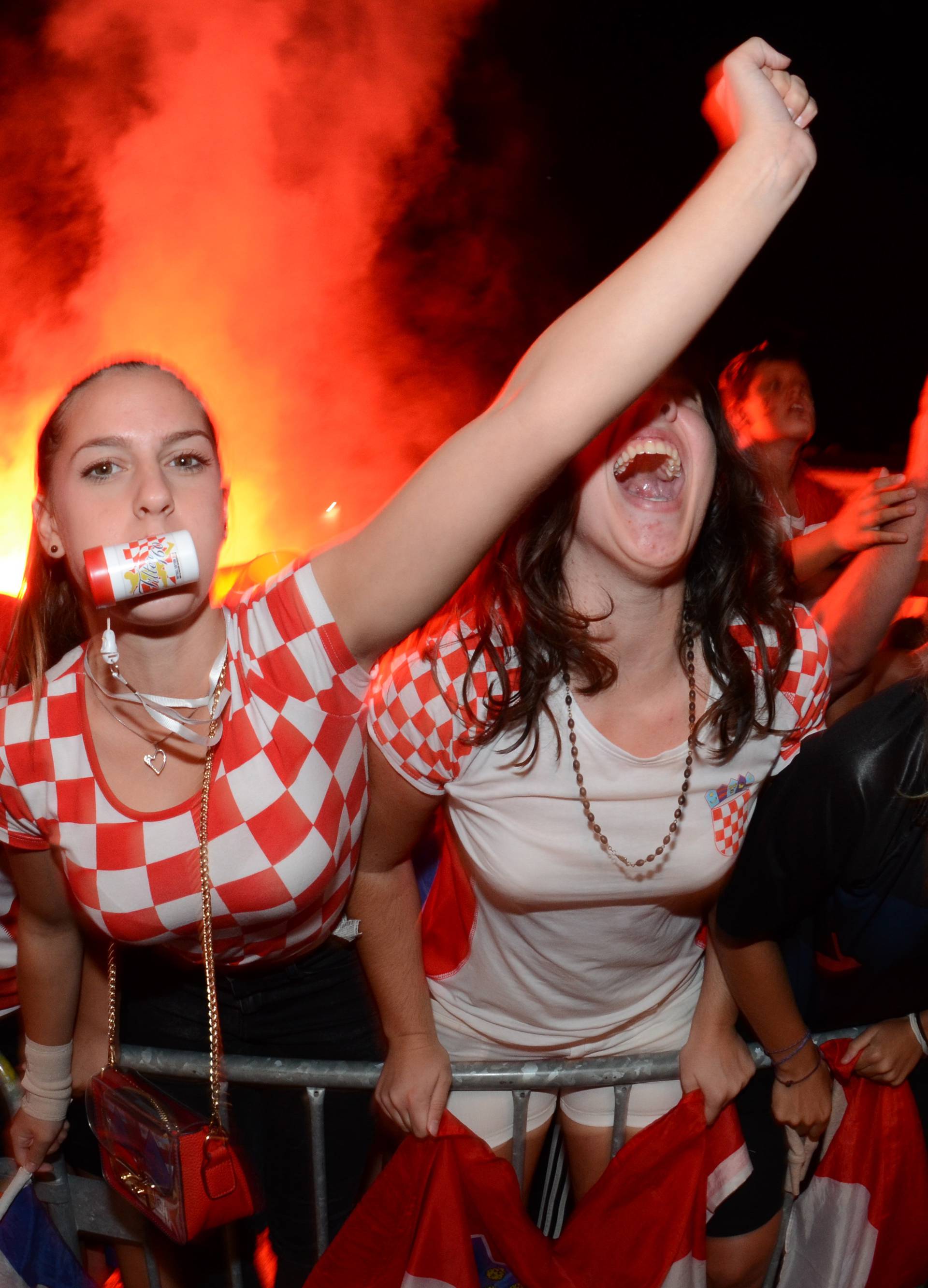 Idemo u finale! Ludnica na ulicama, cijela Hrvatska gori