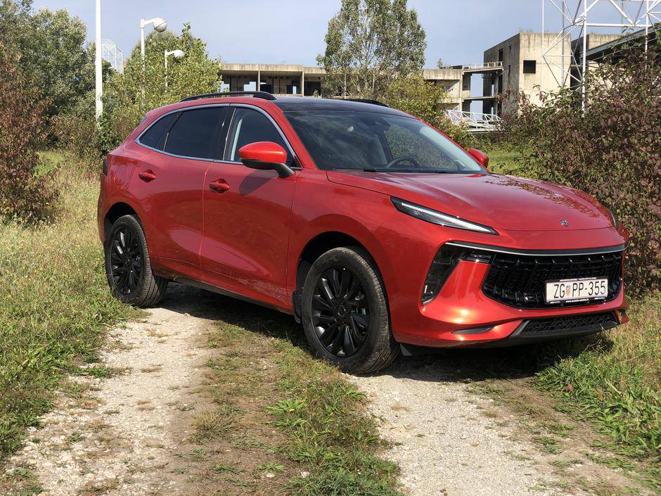 Seres 5 i Dongfeng Forthing T5 Evo: Dva nova kineska modela u Hrvatskoj. Adut im je cijena