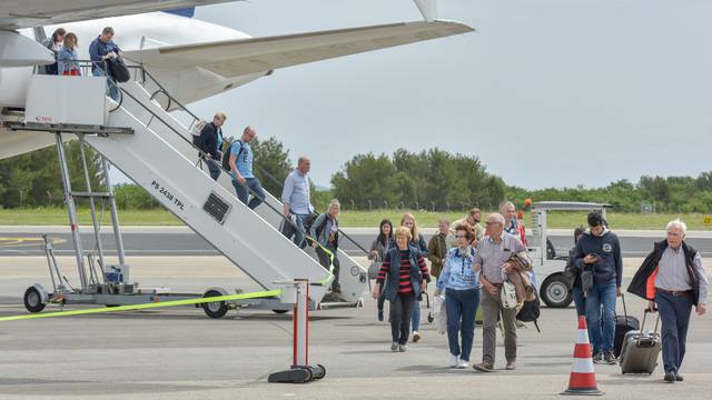 Ne znaju zašto: Njemački avion umjesto u Split sletio u Zadar