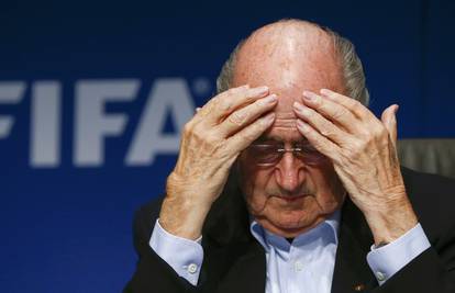 Blatter u problemima: Hyundai i Visa prijete otkazom ugovora