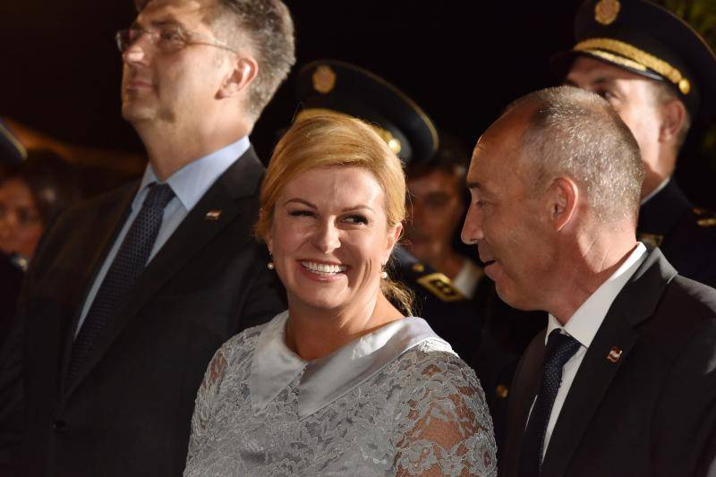 Potpisali primirje: Predsjednica i Krstičević zajedno se hihotali