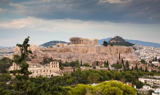 FOTO Idete ovo ljeto u Gr&ccaron;ku? Onda morate vidjeti i ovih 10 divnih mjesta na kopnu