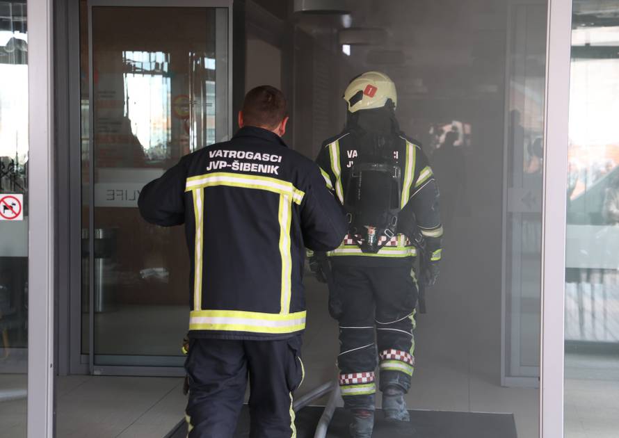 Šibenik: U robnoj ku?i City life u centru grada izbio požar