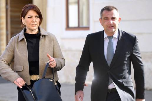 Bo&scaron;ka Ban je na daljinskom upravlja&ccaron;u lukavog Posavca. On je alat za Plenkovi&cacute;evu ve&cacute;inu