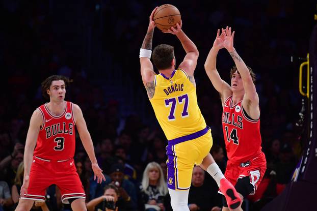 NBA: Chicago Bulls at Los Angeles Lakers