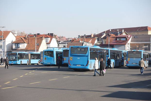 Zagreb: Prosvjed djelatnika ZET-a, pridružio im se i gradonačelnik Tomašević