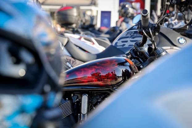Zadar: Moto defile Zadar - Maslenički most koji je održan povodom obilježavanja 33. obljetnice VRO Maslenica