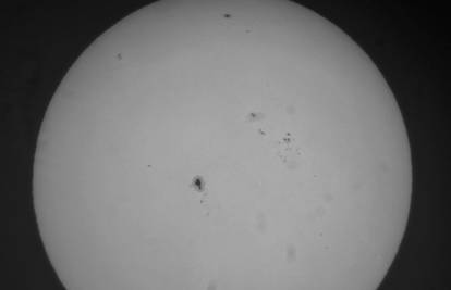 Na Suncu snimili pjegu veliku kao četiri Zemlje, Astronomski savez objavio i upozorenje