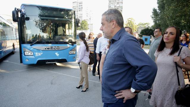 Bandić reže besplatni prijevoz  umirovljenicima, ali i socijali!