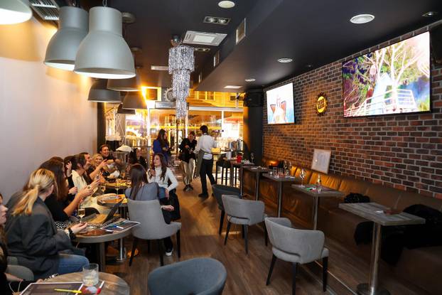 Zagreb: Bivše missice organizirale zajedničko gledanje Miss Universe.