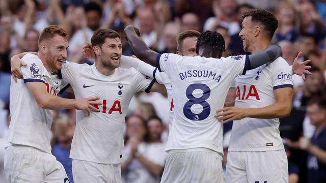 Premier League - Tottenham Hotspur v Manchester United