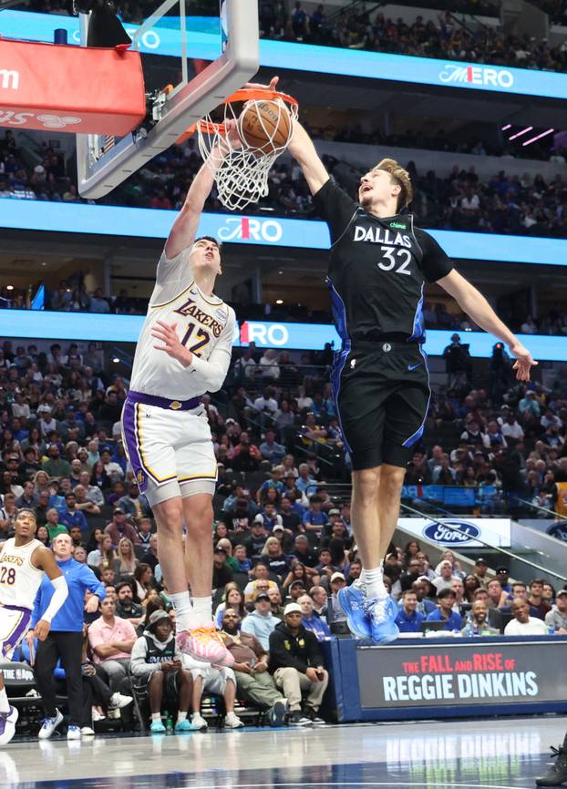 NBA: Los Angeles Lakers at Dallas Mavericks