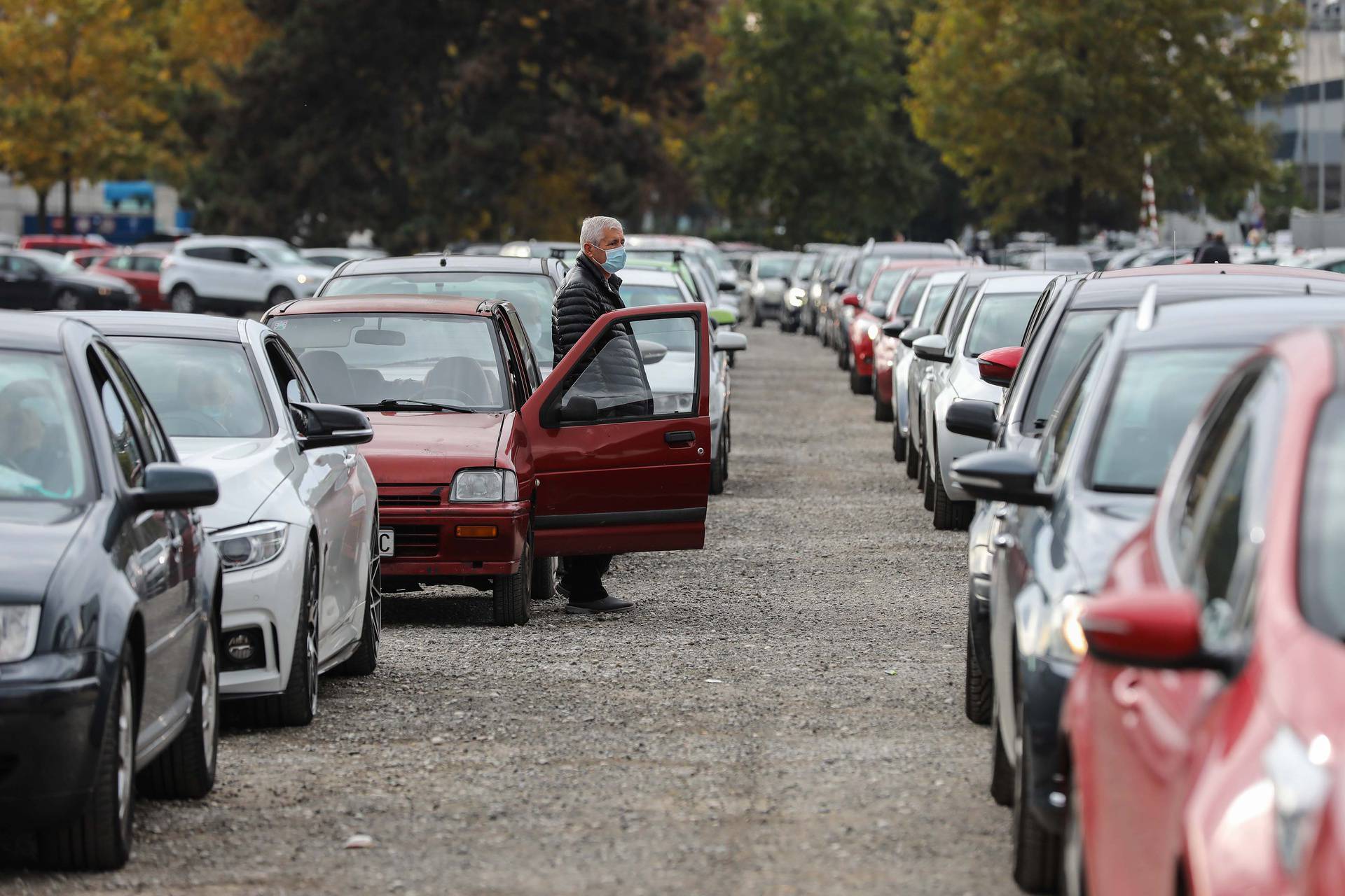 Ogromne gužve za testiranje na Zagrebačkom velesajmu