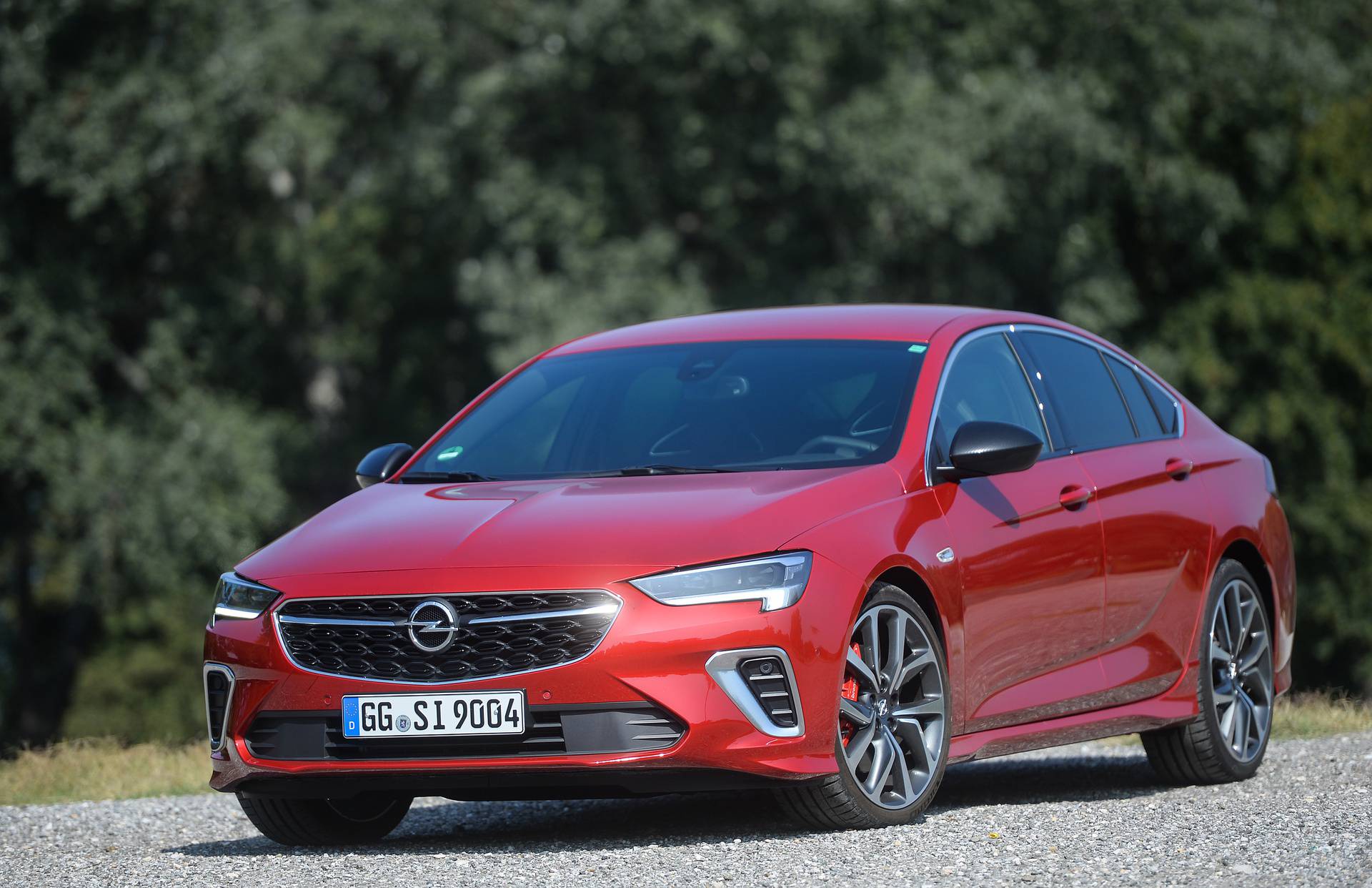 Redizajnirana Opel Insignia: Mnogo novosti ispod karoserije