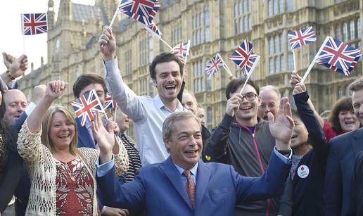 Farageova Stranka Brexit na vrhu EU izbora u Britaniji