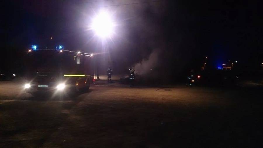 Brza intervencija: Vatrogasci ugasili požar na automobilu