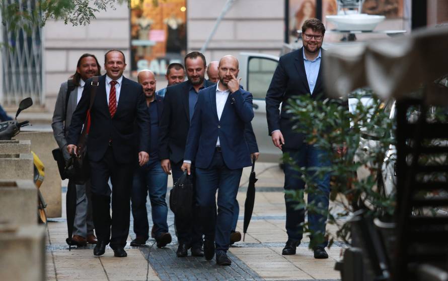 Komisija SDP-a potvrdila je suspenziju pobunjene četvorke