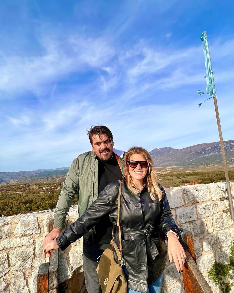 Antonija Blaće pokazala novu frizuru: 'Opet sam plavuša!'