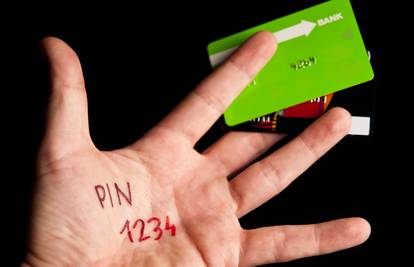 Stiže promjena: PIN zamjenjuje potpise i kod kreditnih kartica