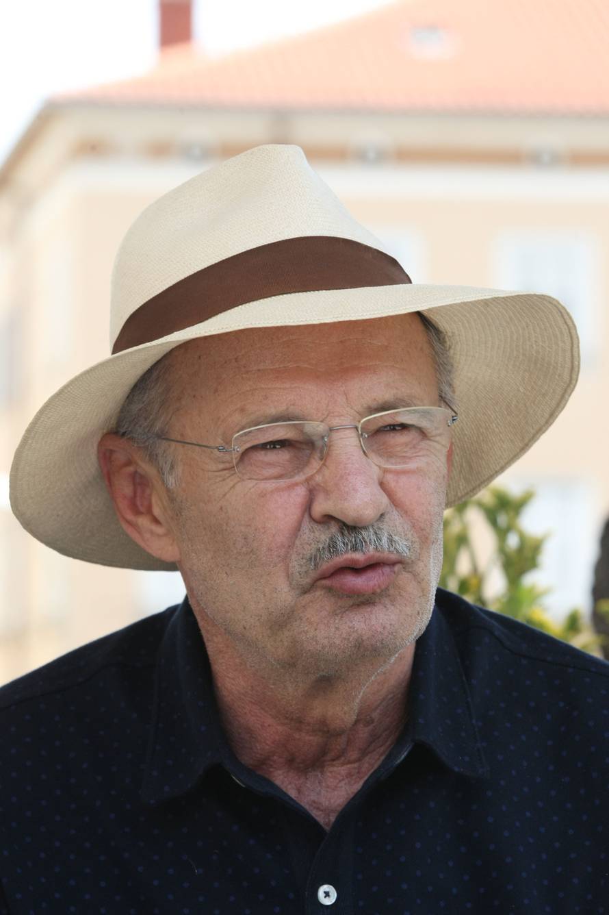 Pet godina bez genija Mustafe Nadarevića: Bio je izbacivač, a baka ga je 'gurnula' u glumu