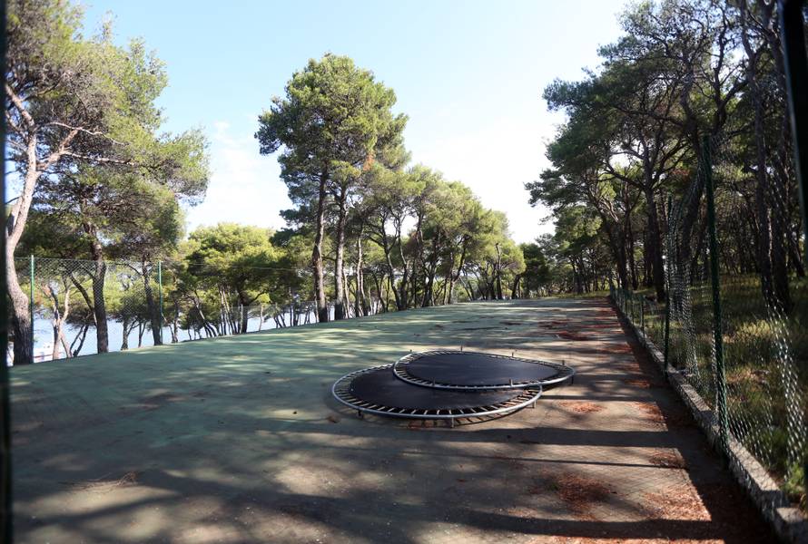 Bivša Todorićeva oaza: Ovako Smokvica izgleda nakon ovrhe