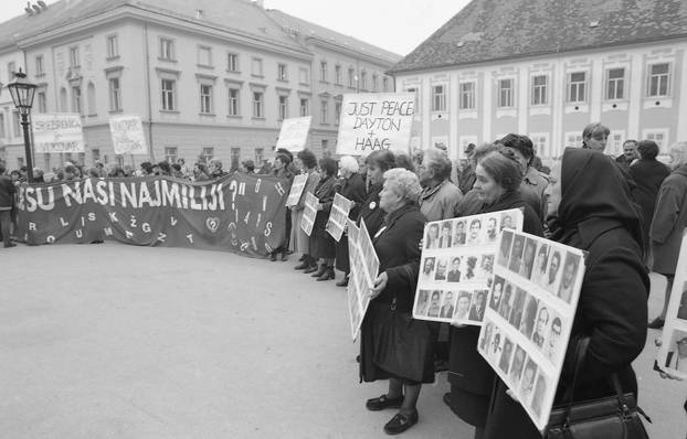 Prosvjed u Zagrebu za sve nastale u Vukovaru, 13.11.1995.