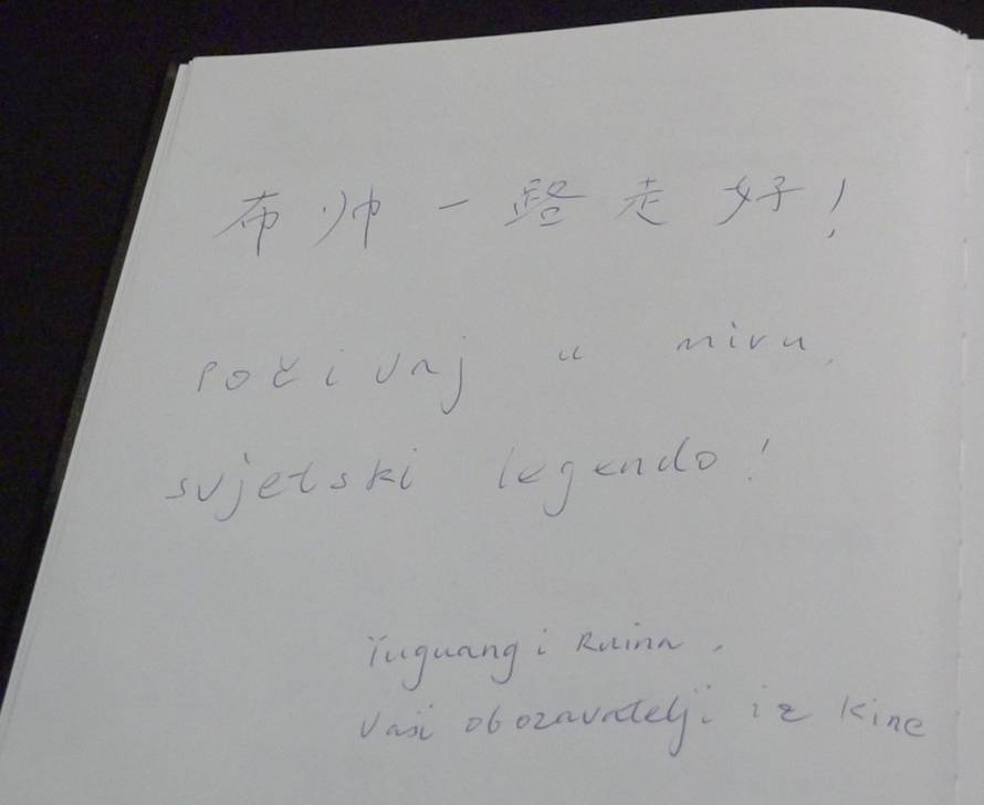 Kinez se upisao u knjigu žalosti: Ćirin šarm i njegova osobnost će zauvijek biti u našem sjećanju...