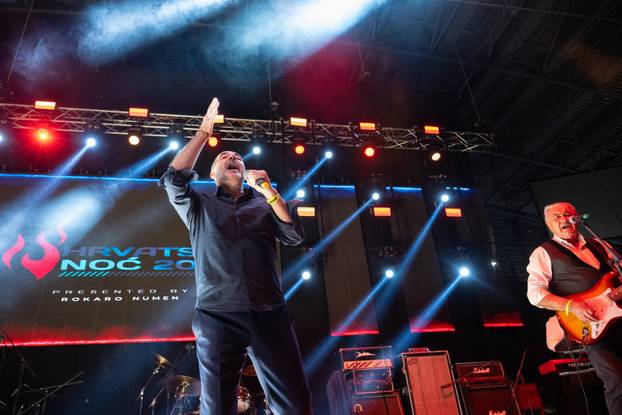 Drazen Zečić nastupio na 13. Hrvatskoj noći u Frankfurtu