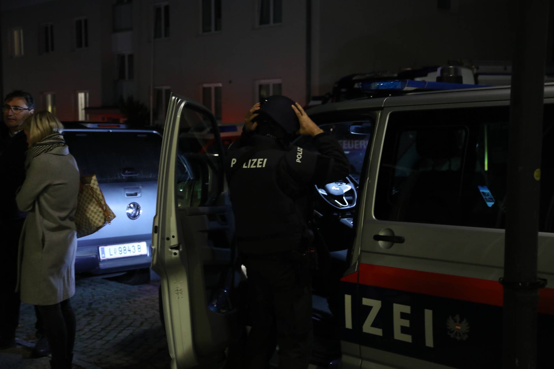 Altenfelden: Policija po cijelom gradu traži ubojicu koji je usmrtio dvije osobe