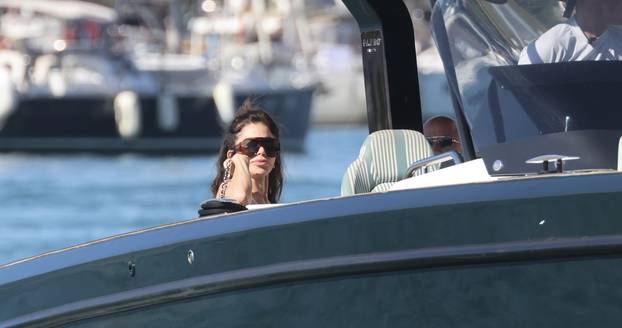 EKSKLUZIVNO Trogir: Nakon četverodnevnog krstarenja Jadranom Jeff Bezos i Lauren Sanchez napustili Hrvatsku