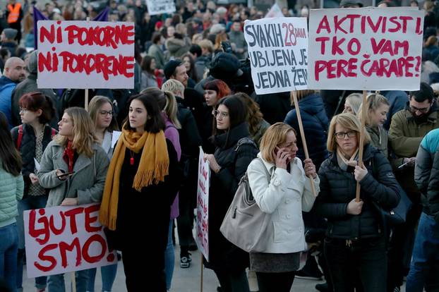 Zagreb: "Noćni marš - 8. mart" u organizaciji feminističkog kolektiva fAKTIV