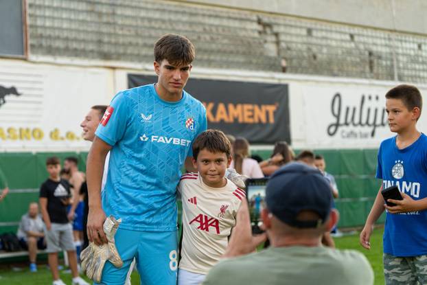 Senj: NK Nehaj proslavio 105. rođendan prijateljskom utakmicom protiv Dinama