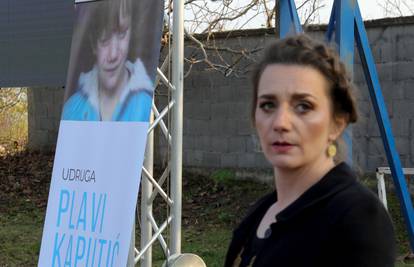 Kod Vukovara premijerno prikazali dokumentarac 'Plavi kaputić - 30 godina poslije'