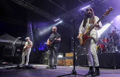Pixiesi su konačno zasvirali u Zagrebu, publika ih čekala dvije godine, a njima 'štekao' ton