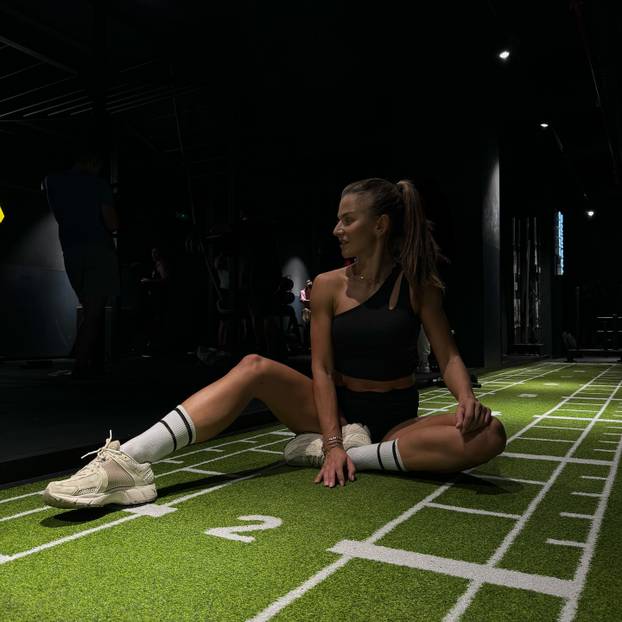 FOTO Supruga Barcelonine zvijezde pravi je 'fitness freak', a nekad se bavila karateom