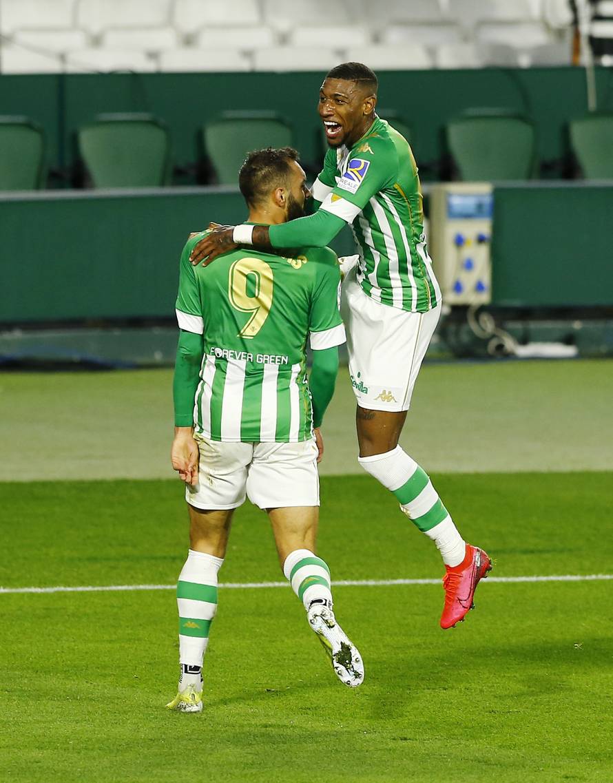 La Liga Santander - Real Betis v FC Barcelona